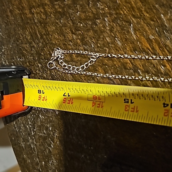 Paparazzi necklace, 2 pairs of earrings & 2 bracelets - Picture 5 of 11